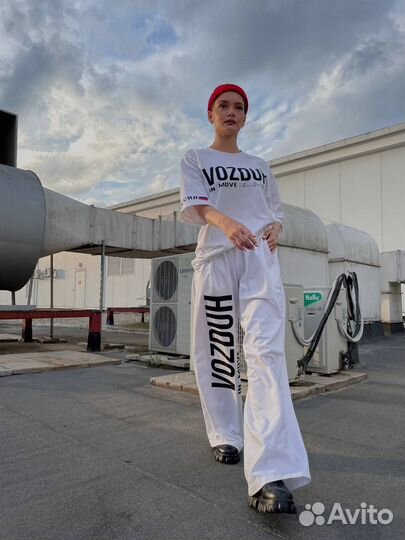 Спортивный костюм женский