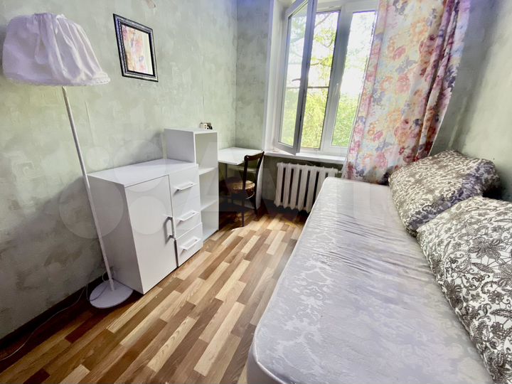 Комната 14 м² в 3-к., 4/5 эт.