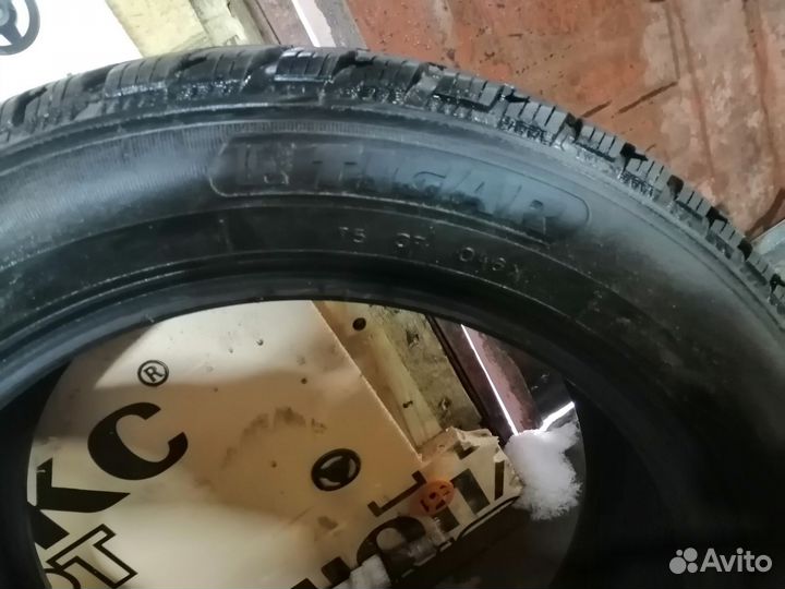 Tigar Ice 215/55 R17