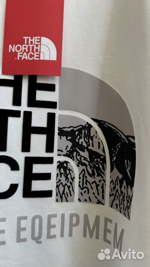 Футболка the north face белая