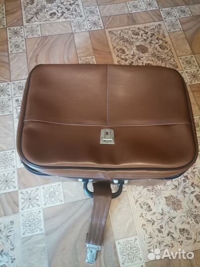 Советский чемодан в идеальном состоянии