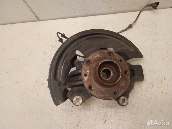 Кулак поворотный передний левый Renault Megane 3