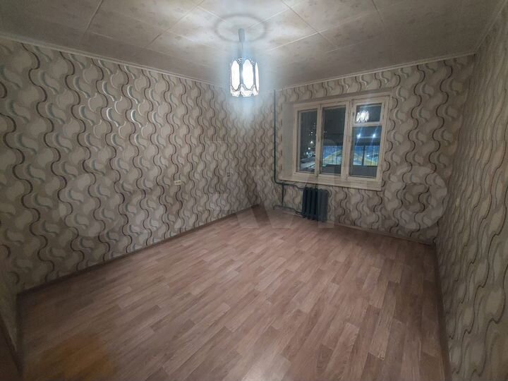 Комната 13 м² в 6-к., 4/5 эт.