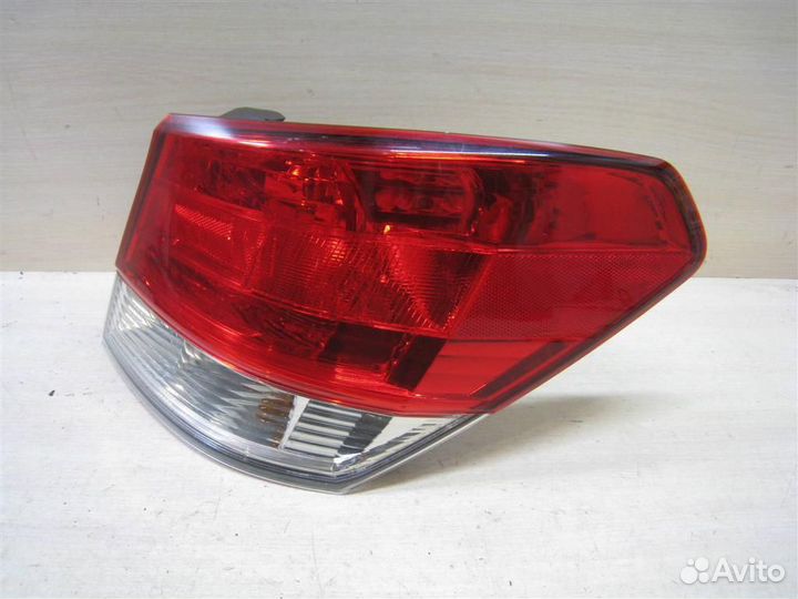 Фонарь задний наружный правый Subaru Legacy/ Outb