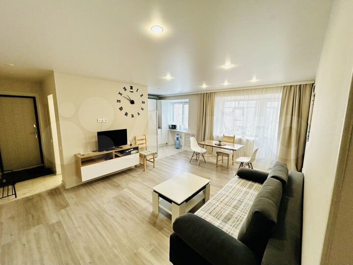 2-к. квартира, 60 м², 2/4 эт.
