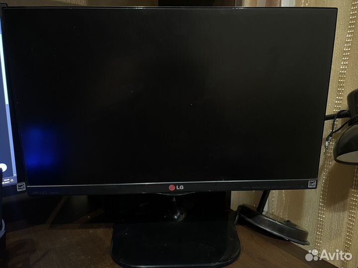 Монитор LG 22mp65
