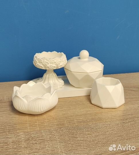 Интерьерный й набор из гипса, подставки