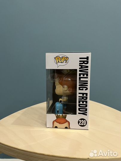 Funko POP 220 Traveling Freddy