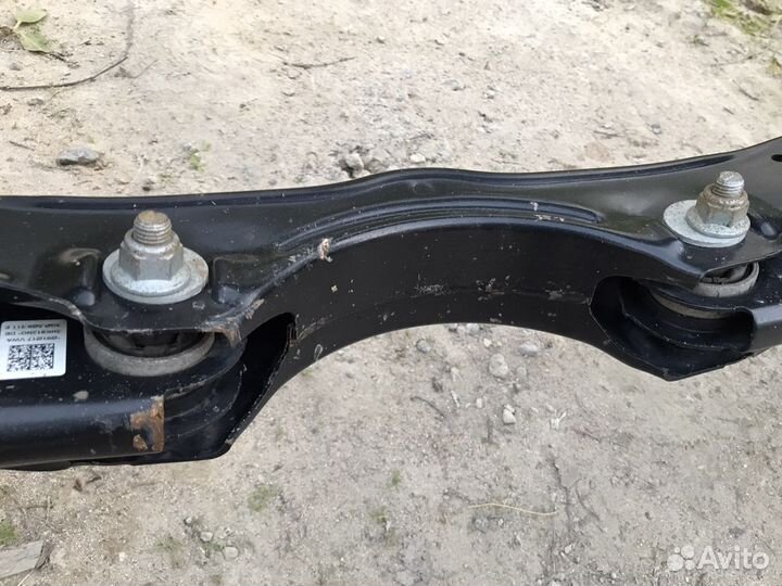 Задний подрамник 3Q0505235AA (балка) Passat B8