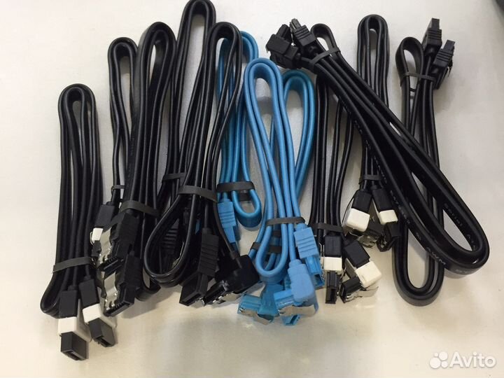 SATA кабель для подключения HDD/SSD диска