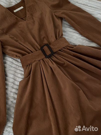 Платье вельветовое