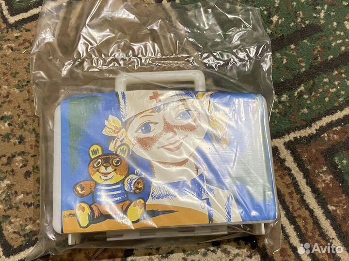 Детский игровой набор «юный доктор» СССР