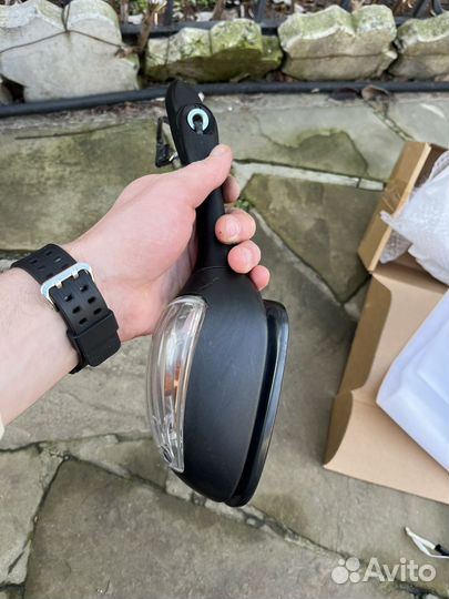 Левое зеркало suzuki gsx-r