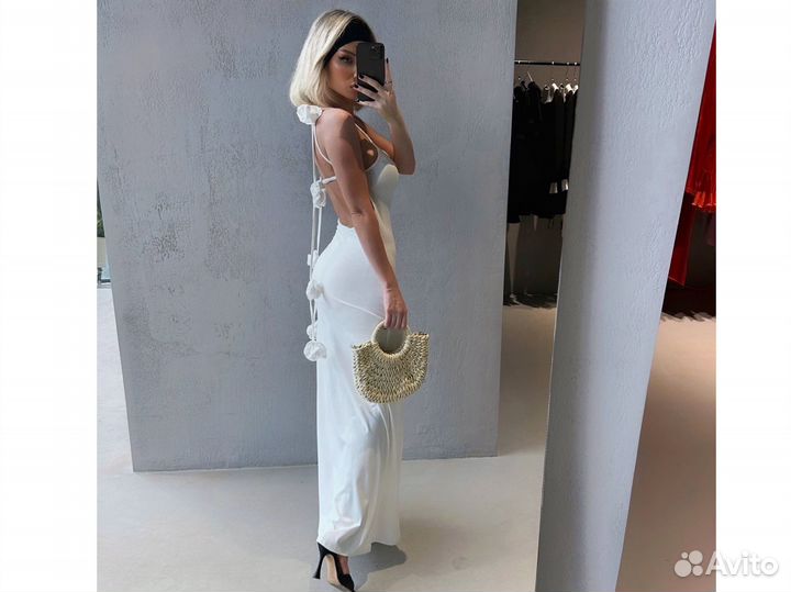 Платье по фигуре с розами