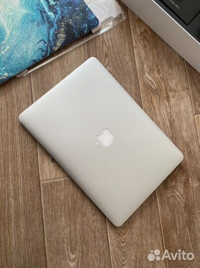 Apple MacBook Air 13 2017-2019 отличные
