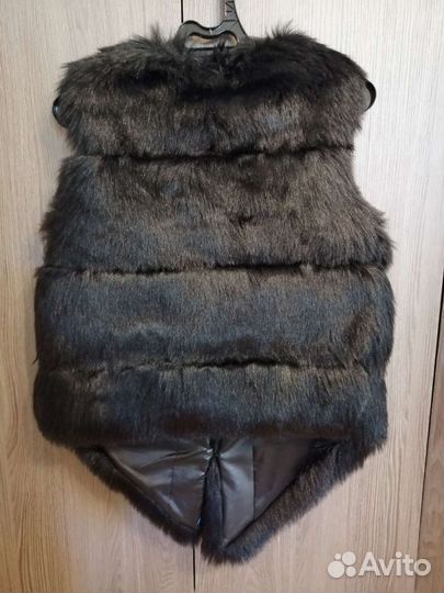 Продам новую жилетку