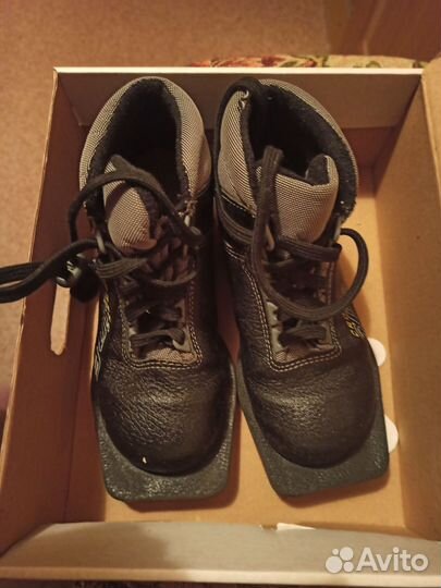 Лыжные ботинки детские 32