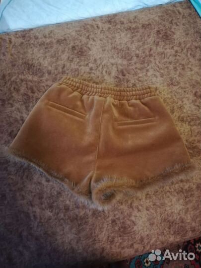 Тёплые шорты с норкой S