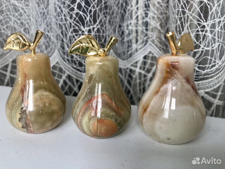 Груша из натурального камня Оникса