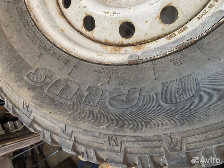 Грязевые колеса на УАЗ r16