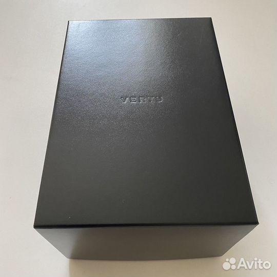 Оригинальная коробка для сотового телефона Vertu