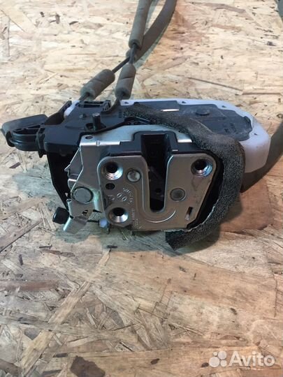 Замок правый Nissan Patrol y62 Infiniti qx56 qx80