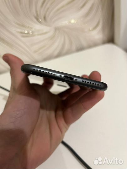 iPhone 8 Plus, 64 ГБ