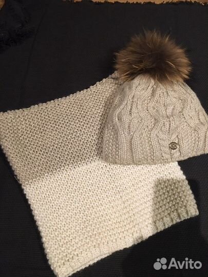 Комплект шапка и снуд для девушки