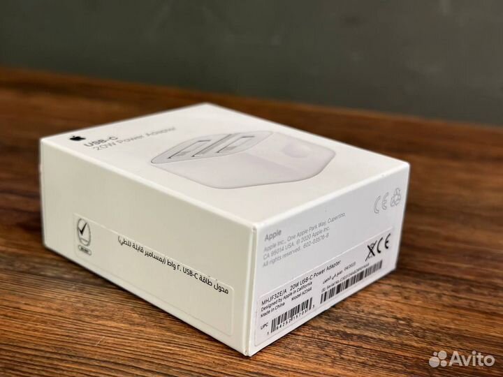 Зарядное устройство Apple 20W Type-C Original Араб