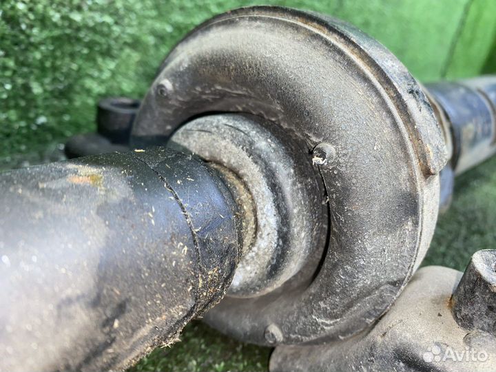 Карданный вал nissan skyline HNV37 VQ35HR R 2014 З