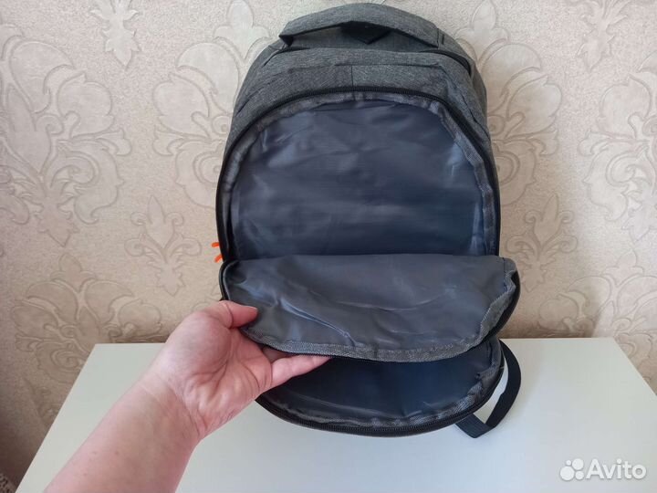 Рюкзак новый школьный