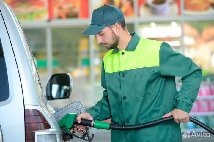 Заправщик АЗС Вахта в Москве