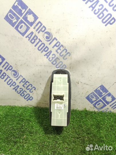 Блок управления стеклоподъемниками Renault Koleos