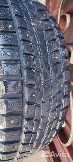 Dunlop SP Winter Ice 01 235/65 R17