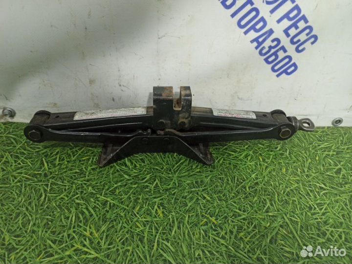 Домкрат Hyundai Santa Fe кроссовер 2.4 G4JS 2001