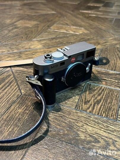 Фотоаппарат Leica M9