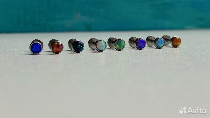 Лабрет с опалом