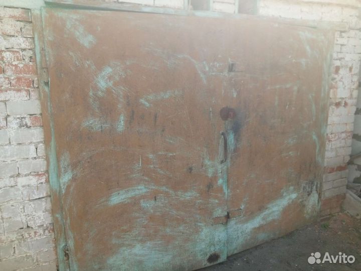 Ворота гаражные металлические
