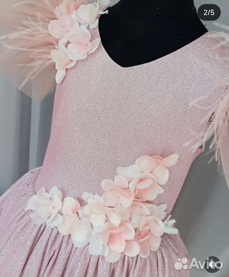 Шикарное платье от дизайнера на выпускной