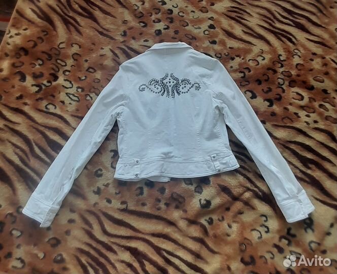 Джинсовая куртка 42,44