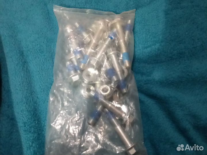 Болты набор для задней подвески