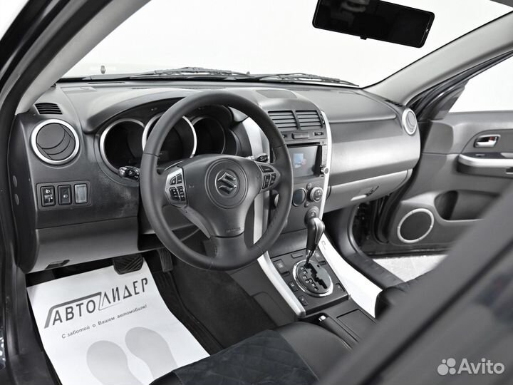 Suzuki Grand Vitara 2.4 AT, 2011, 177 000 км
