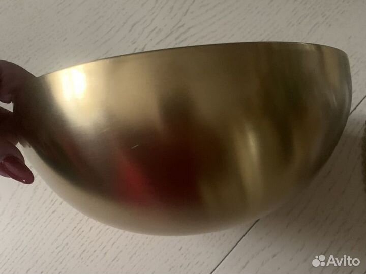 Салатник металлический золотой