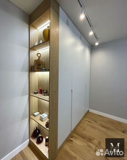 Распашной шкаф