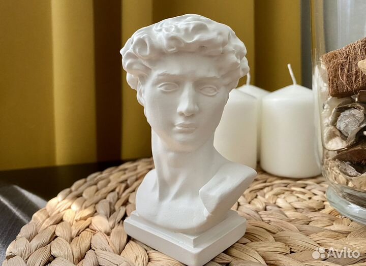 Кашпо Давид декор из гипса