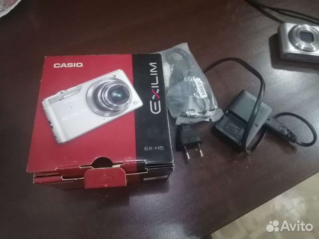 Компактный фотоаппарат casio Exilim