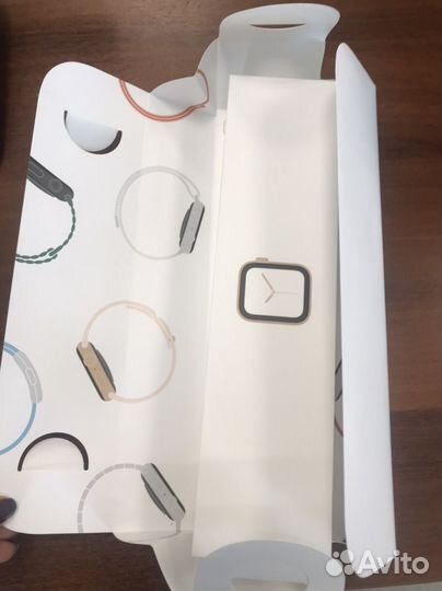 Часы Apple watch series 4 pink sand sport 44 mm