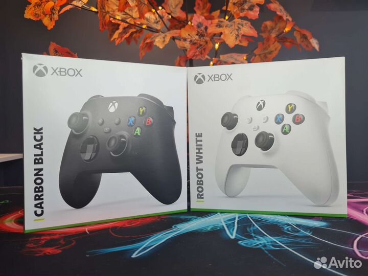 Xbox wireless controller carbon black&robot white