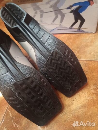 Лыжные ботинки мужские 41 размера