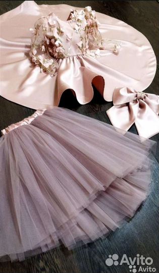 Платье для девочки нарядное